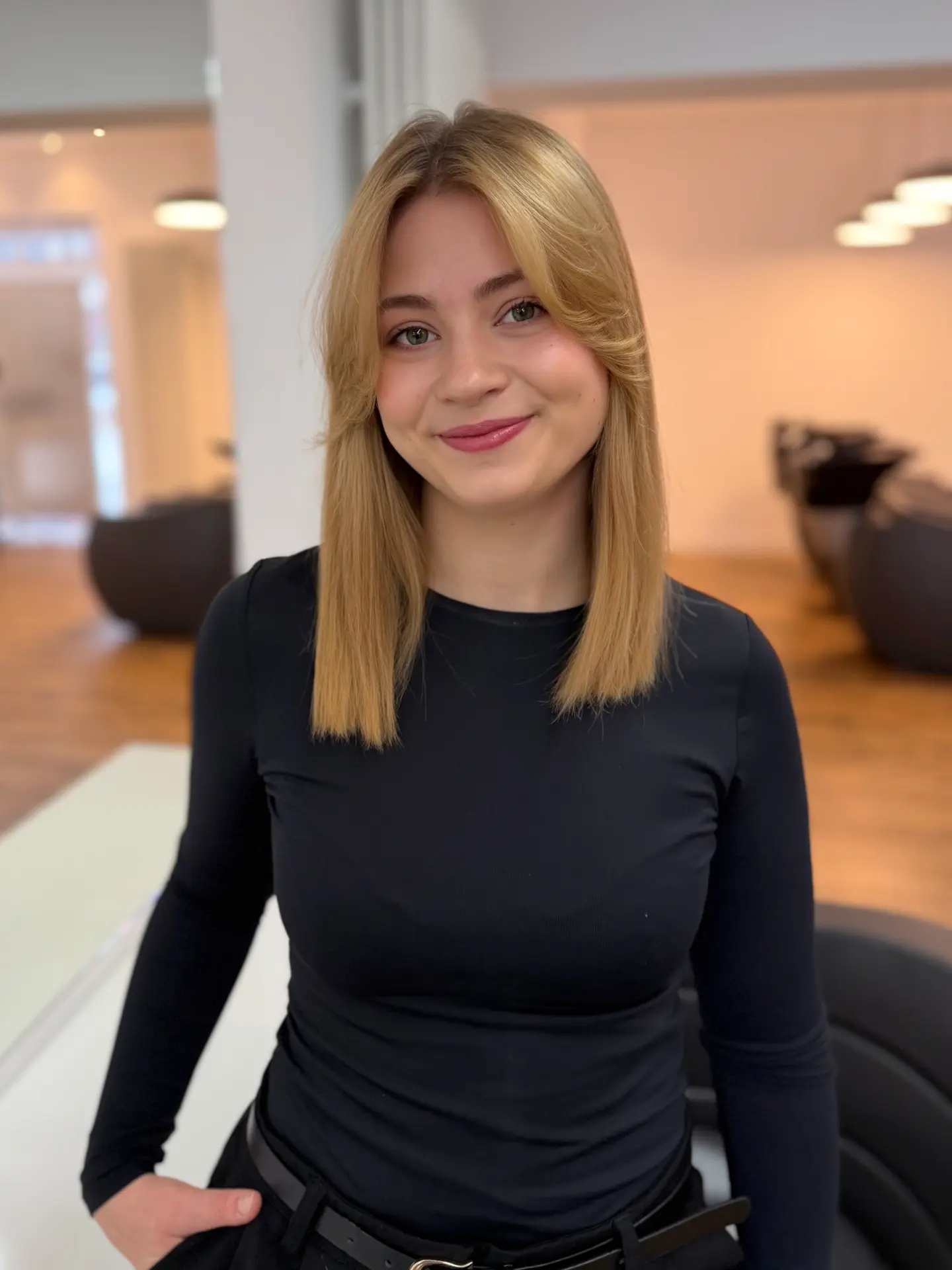 Sabine Trindade Friseur Mengerskirchen Weilburg Team 03